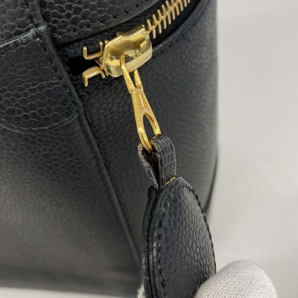 CHANEL Black Caviar Leather Vanity Bag - Picture 8 of 11